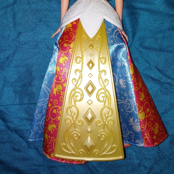 Disney Princess Sleeping Beauty doll - Picture 7 of 10